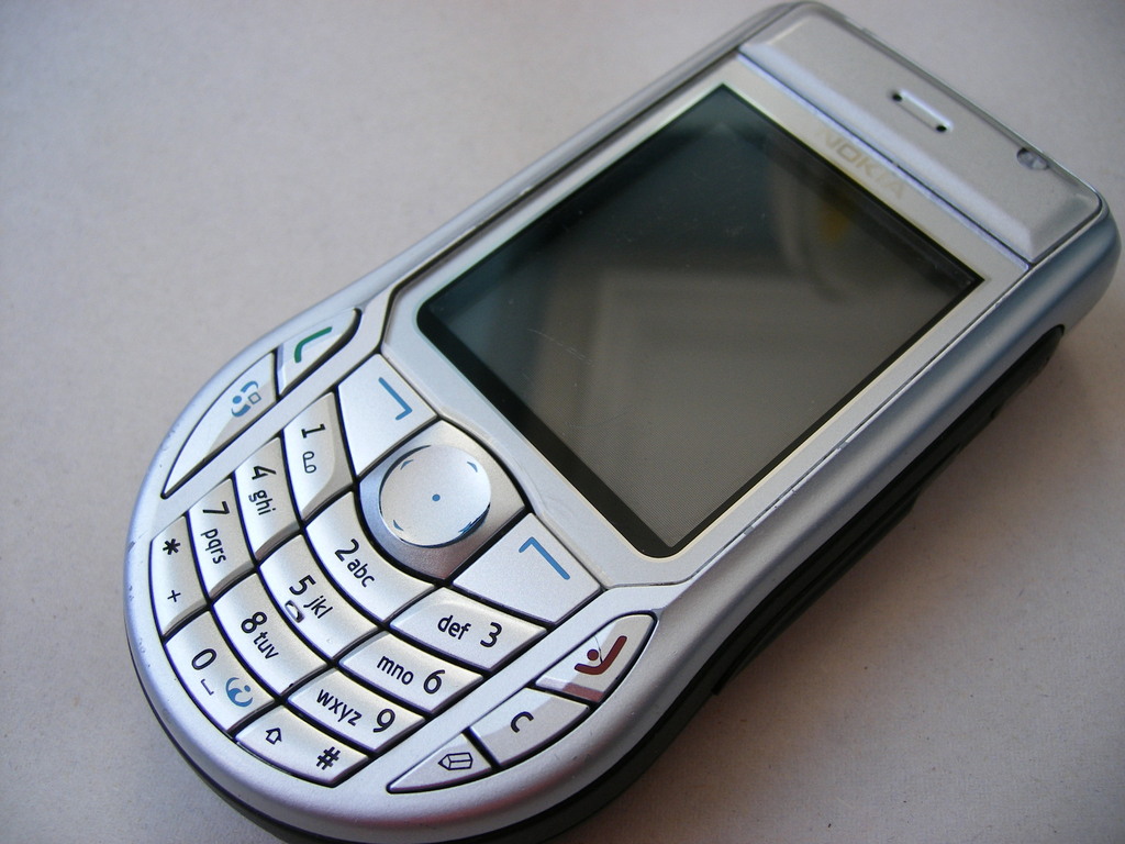 nokia-6630_418690.jpg