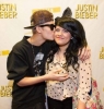 hayranının memesini avuçlayan justin bieber / #385529