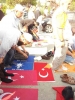 türk bayrağını ayaklar altına alan akpciler